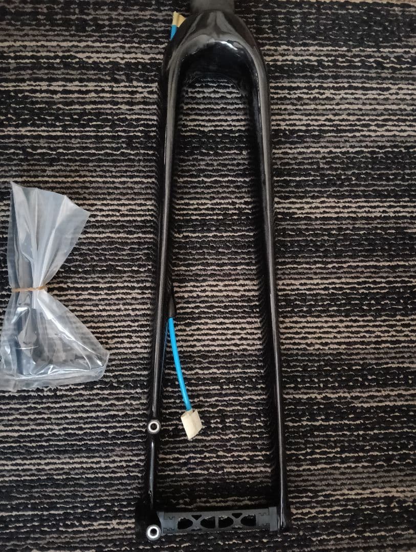 LITEC カーボンフォーク 100×15mm 1.5テーパードコラム